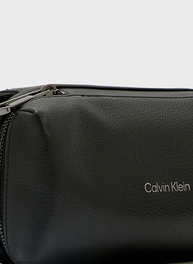 CALVIN KLEIN Logo Toiletry Bags