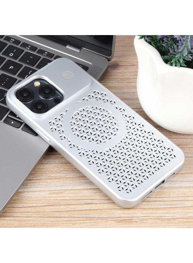 زبون جراب لهاتف iPhone 13 Pro بلون نقي مع خاصية العلاج بالروائح العسلية من MagSafe - Image 2