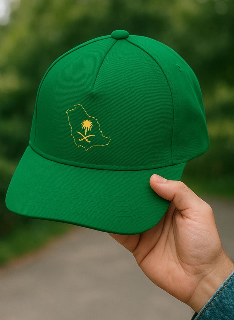 لوحة كاب مصنوع من القطن بتصميم خريطة المملكة لمناسبة اليوم الوطني السعودي وللتعبير عن حب الوطن في كل وقت - Image 3