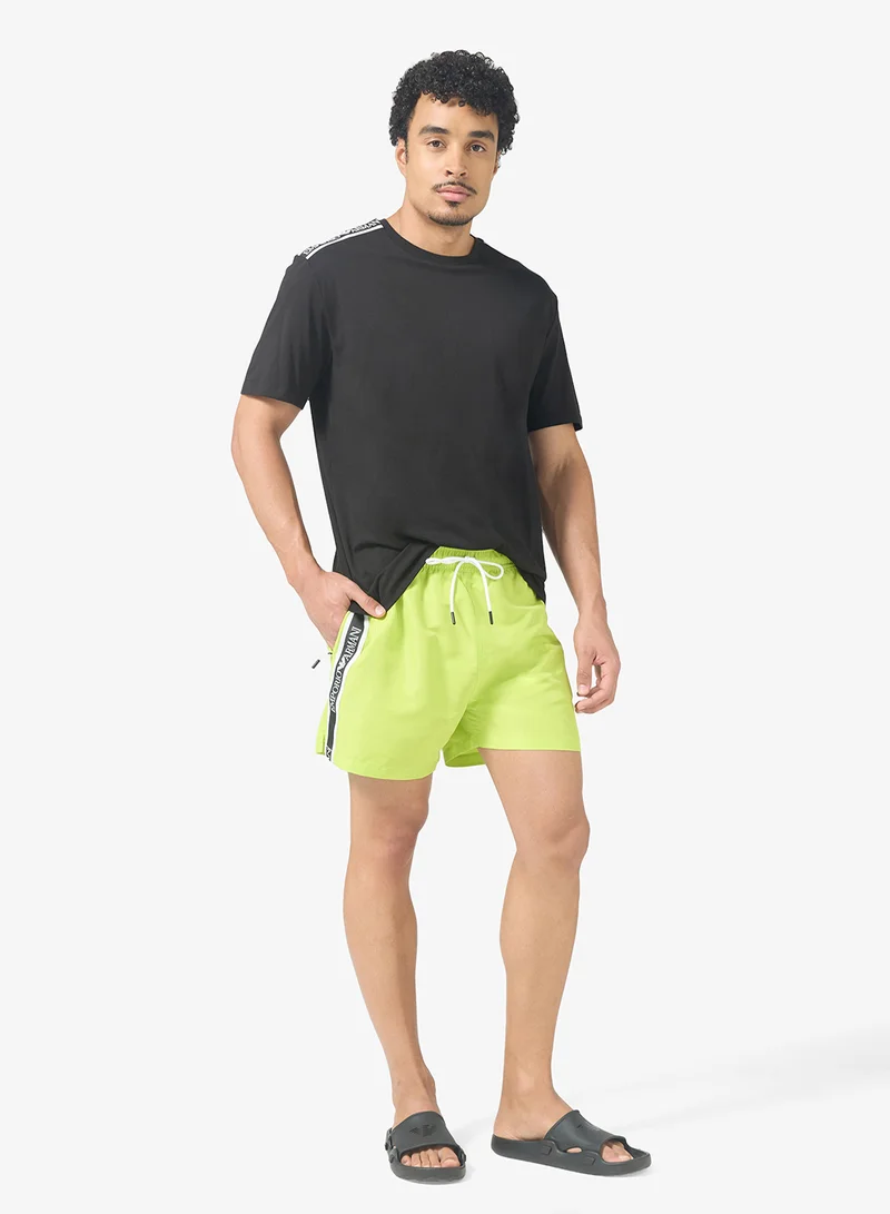 امبوريو ارماني شورتات شاطئ أساسية