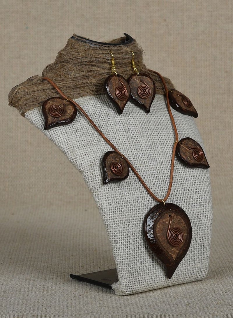 N & H Handcrafted Coconut Shell Paan Shaped Necklace Set  - Image 2