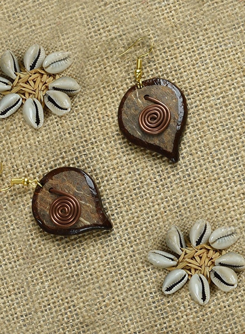 N & H Handcrafted Coconut Shell Paan Shaped Necklace Set  - Image 5