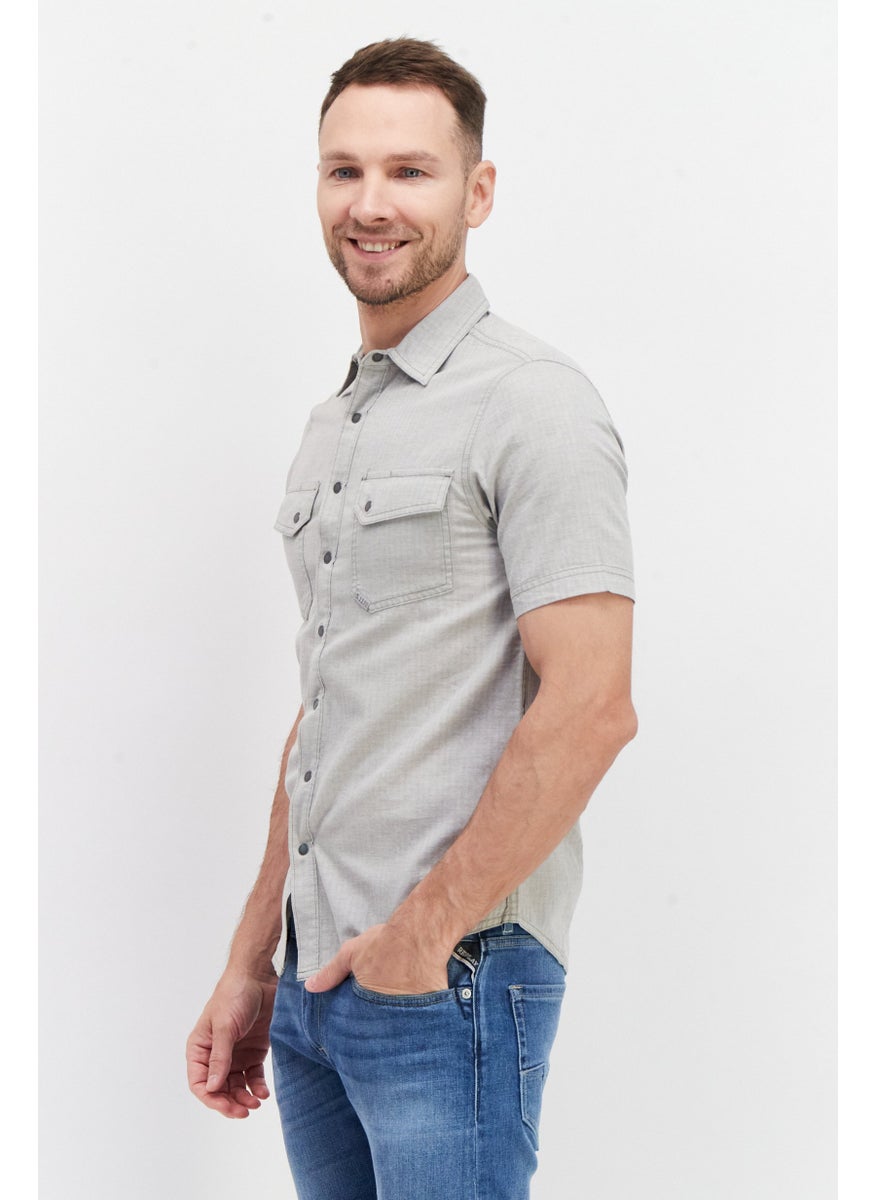 511 Tactical - قميص رجالي كاجوال بقصّة عادية وأكمام قصيرة، رمادي فاتح - Image 1