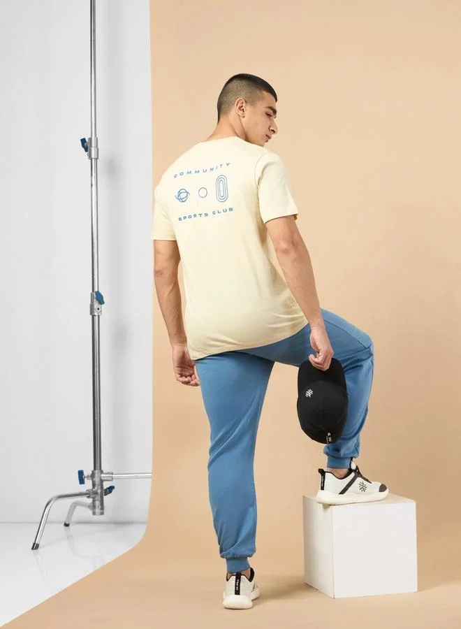 كالت تيشيرت بطبعة جرافيك مع أكمام قصيرة