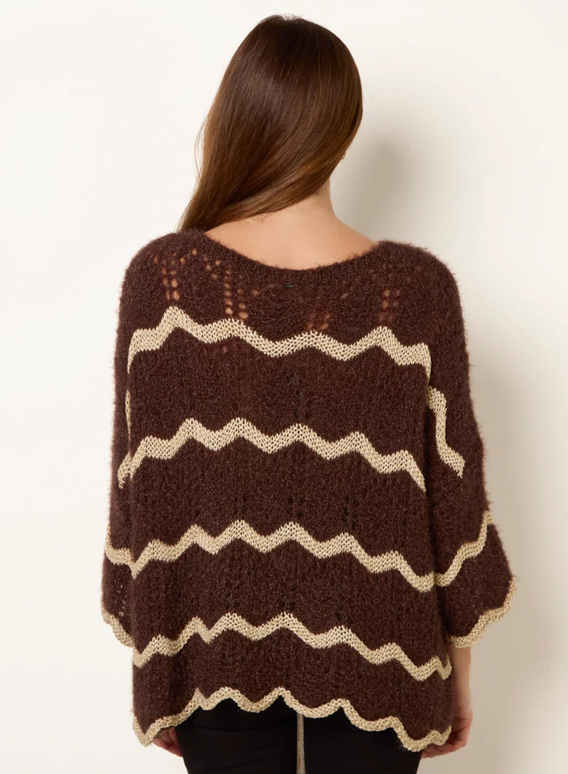 بلو فانيلا كنزة متعرجة معدنية