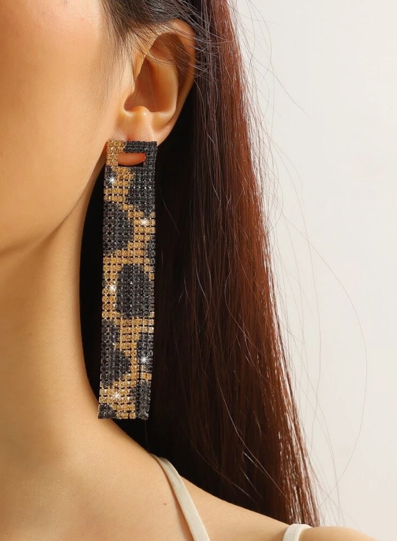 إيكوال حلق أذن نسائي طويل انيق وعصري مرصع بالزركون - Image 1