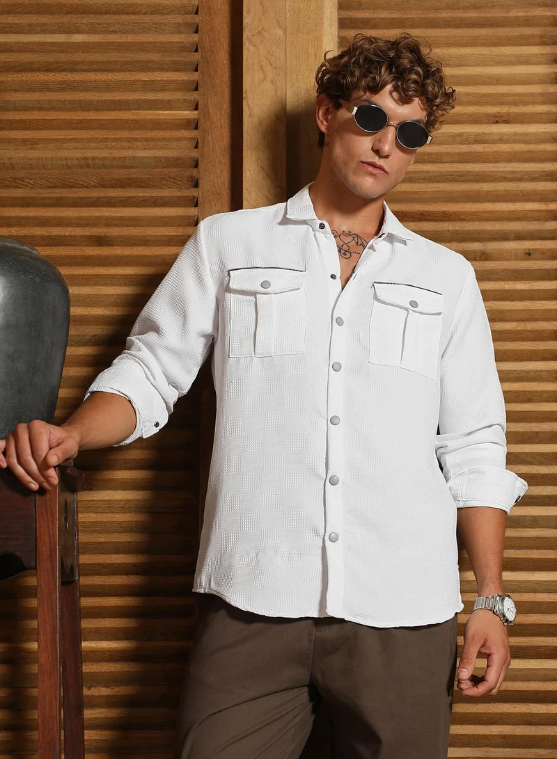 Campus Sutra Men's Chalk White Safari-Utility Relaxed Shirt For Casual Wear | Spread Collar | Long Cuffed Sleeves | Button Closure | Shirt Crafted With Comfort Fit For Everyday Wear