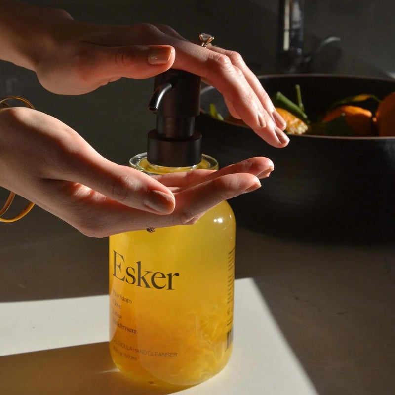 ESKER Calendula Hand Cleanser â€“ Luxury Plant-Based Foaming Hand Wash | Calendula & Essential Oils in Reusable Glass Bottle â€“ Plant-Based â€¢ Cruelty-Free â€¢ Sulfate-Free â€¢ 16.9â€¯flâ€¯oz - Image 3