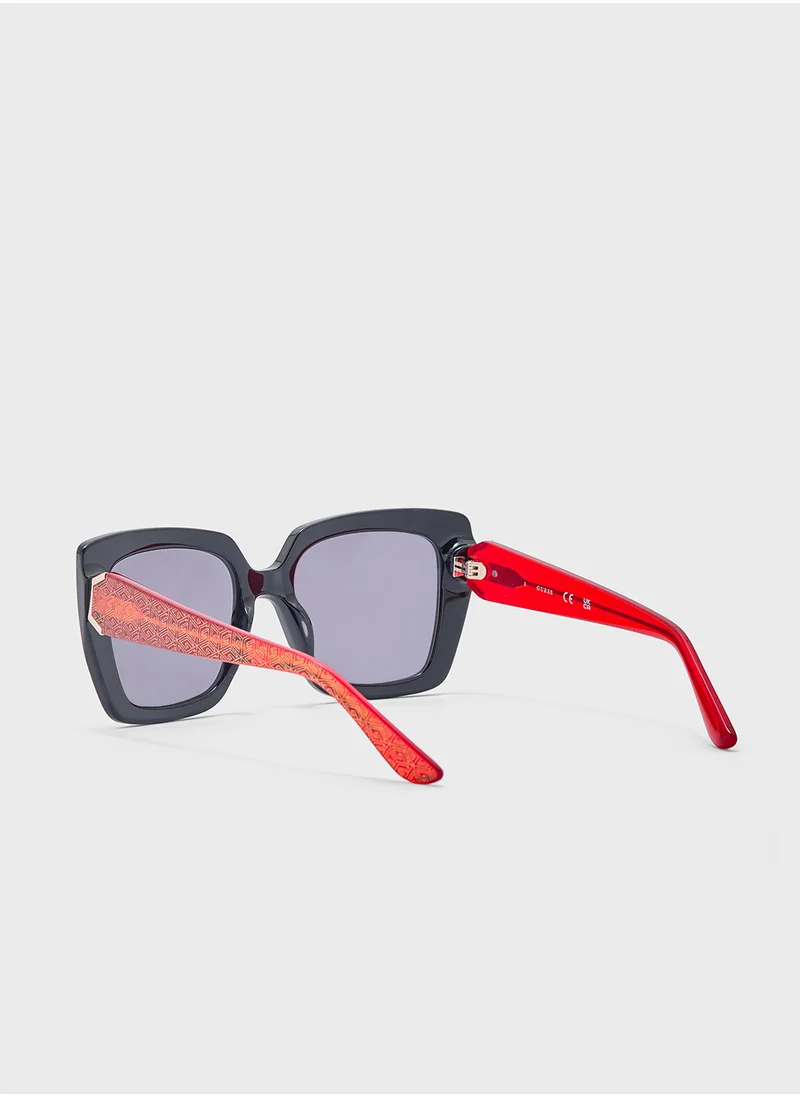 جس Uv-Protected Oversized Sunglasses