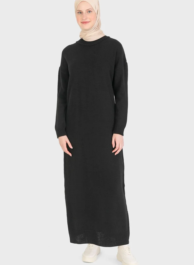 knitted green dress Knitted dress with long sleeves 