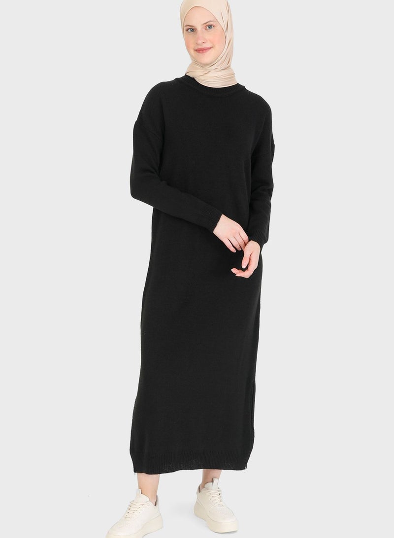 Round Neck Knitted Dress