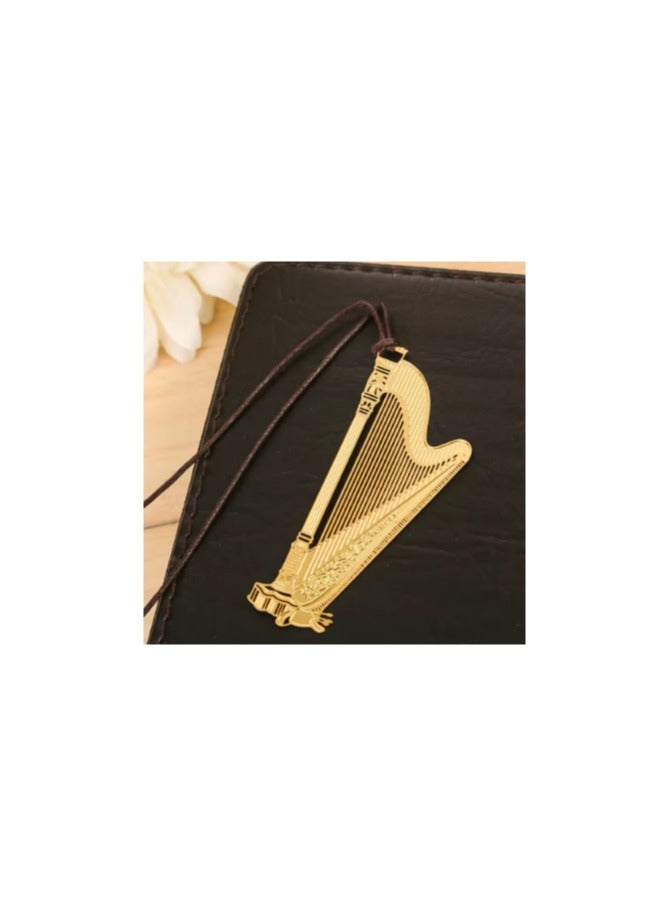 "إكسسوار قراءة أنيق بتصميم مستوحى من الآلات الموسيقية "