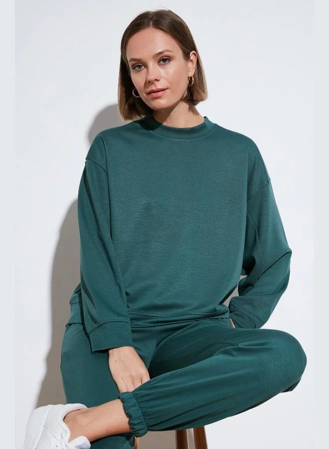 ليلا ليلا سويت شيرت نسائي بقصة واسعة وياقة دائرية من قماش السكوبا