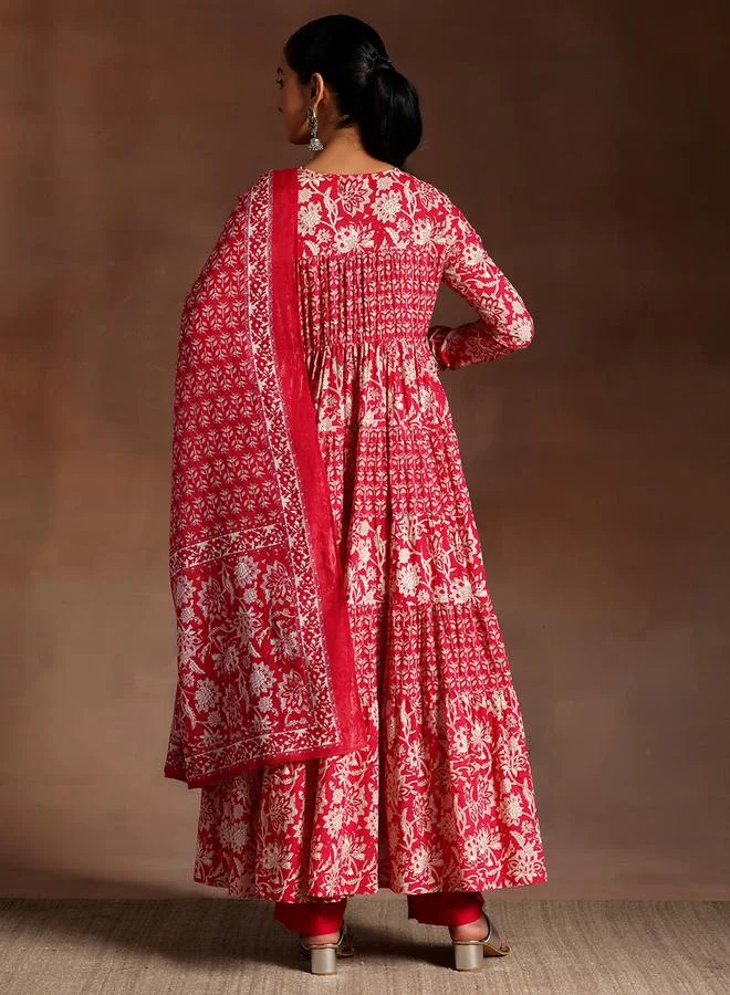 لباس Printed A-Line Kurta and Solid Trousers with Dupatta Set by Styli