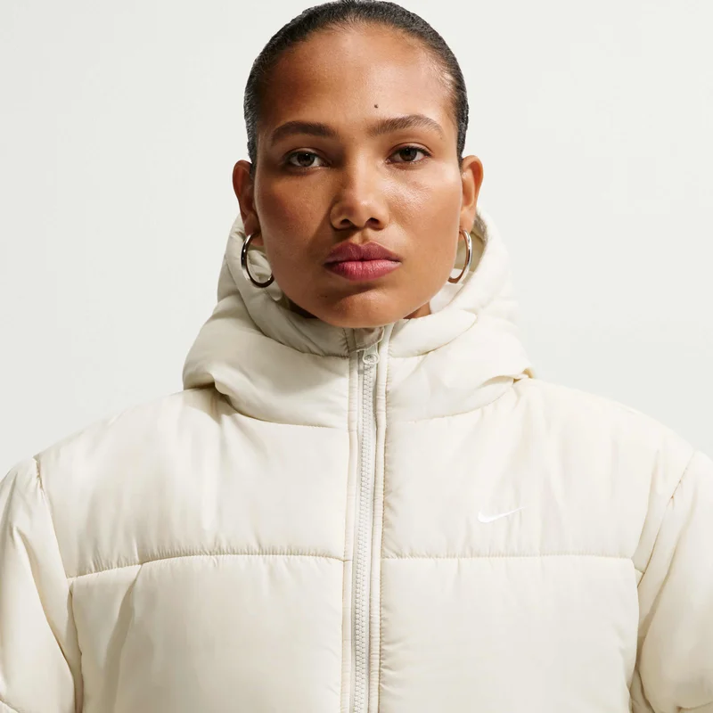 Nike Women's Sportswear Therma-FIT Hooded Jacket