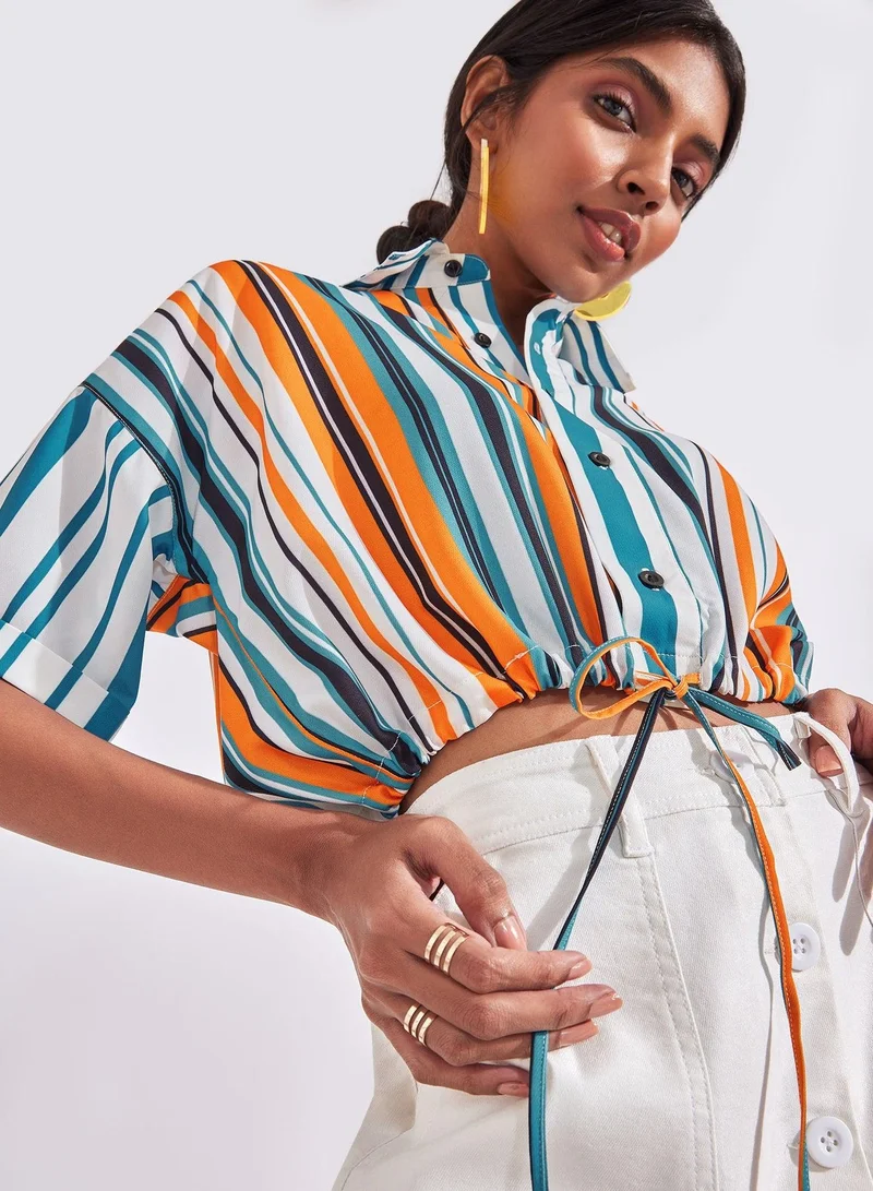 ذا ليبل لايف بلوزة قصيرة مخططة برباط