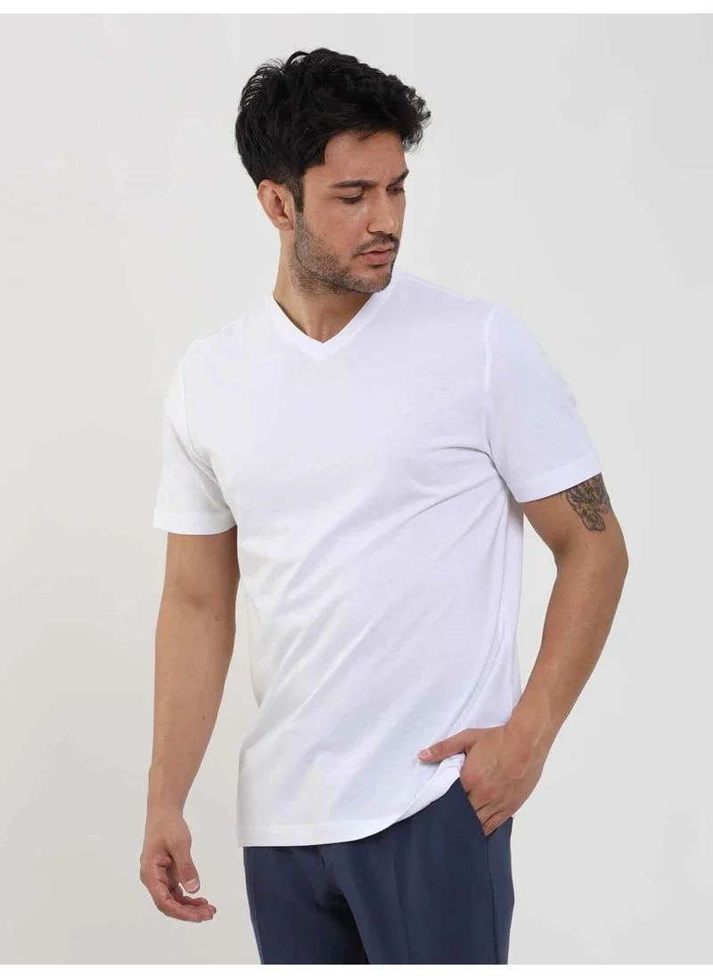 Dufy White Men's Slim Fit Plain V-Neck Tshirt - 105558