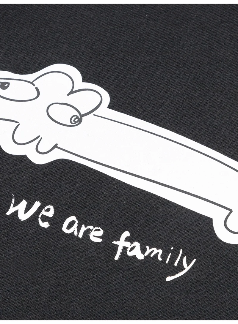 mini bala Unisex Kid Premium Soft Short - Sleeve T - Shirt, Breathable, Comfortable, Cartoon Dog Print & "We are family" Lettering Detail, Heartwarming, Versatile for Daily Wear, Family Outings Children's Casual Essential Top