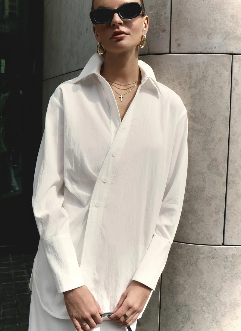 Lichi  Loose shirt with pleats at the front for Women | Best Price UAE
