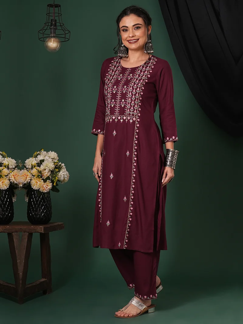 globus Globus Women Embroidered Yoke Calf Length Straight Kurta & Pants Ethnic Set