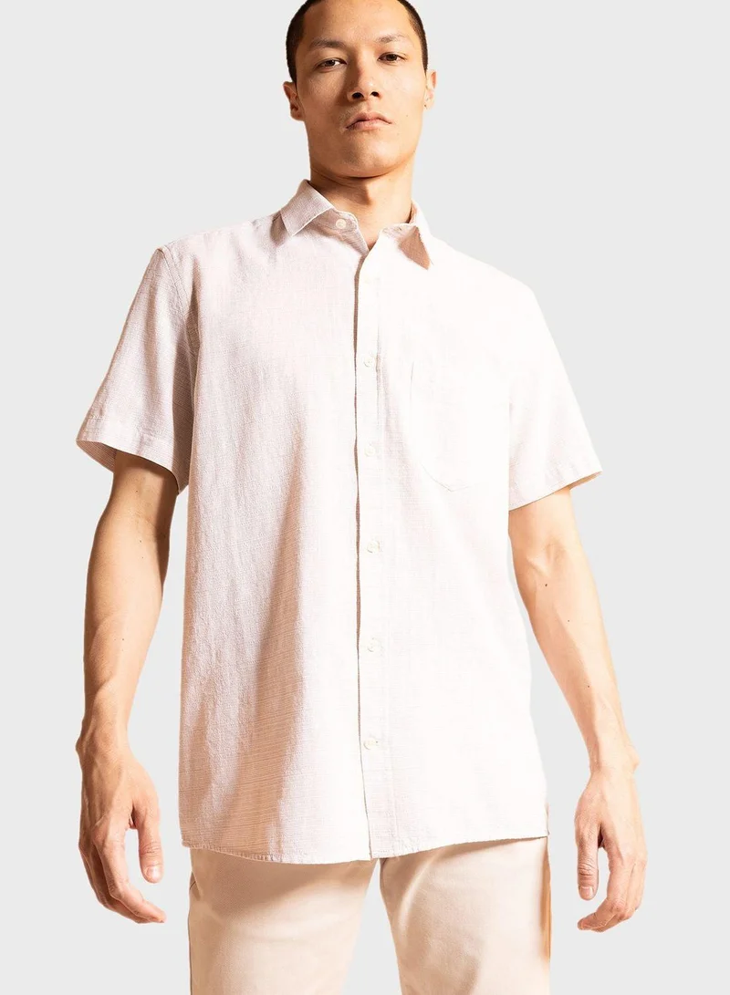 DeFacto Essential Regular Fit Shirt