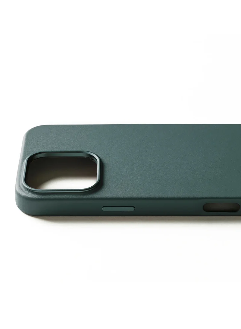 Mujjo Leather Phone Case iPhone 16 Pro Max - MagSafe Compatible - Premium European Leather - Enhanced Phone & Camera Lens Protection - Crafted with Recycled Material - Slim Profile -Livid Green