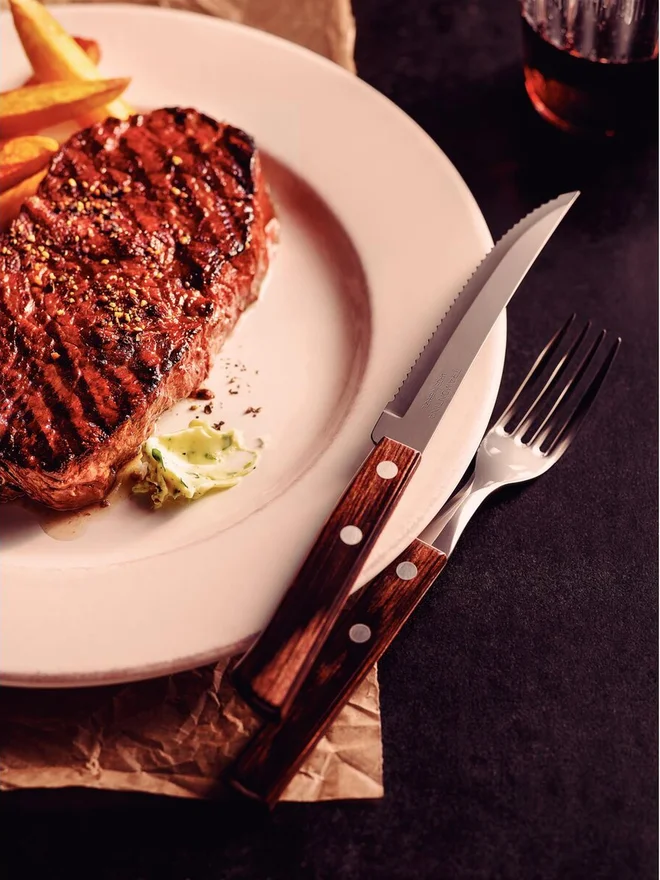 ترامونتينا شوكة طاولة ترامونتينا من الستانلس ستيل بمقبض بولي وود بني معالج