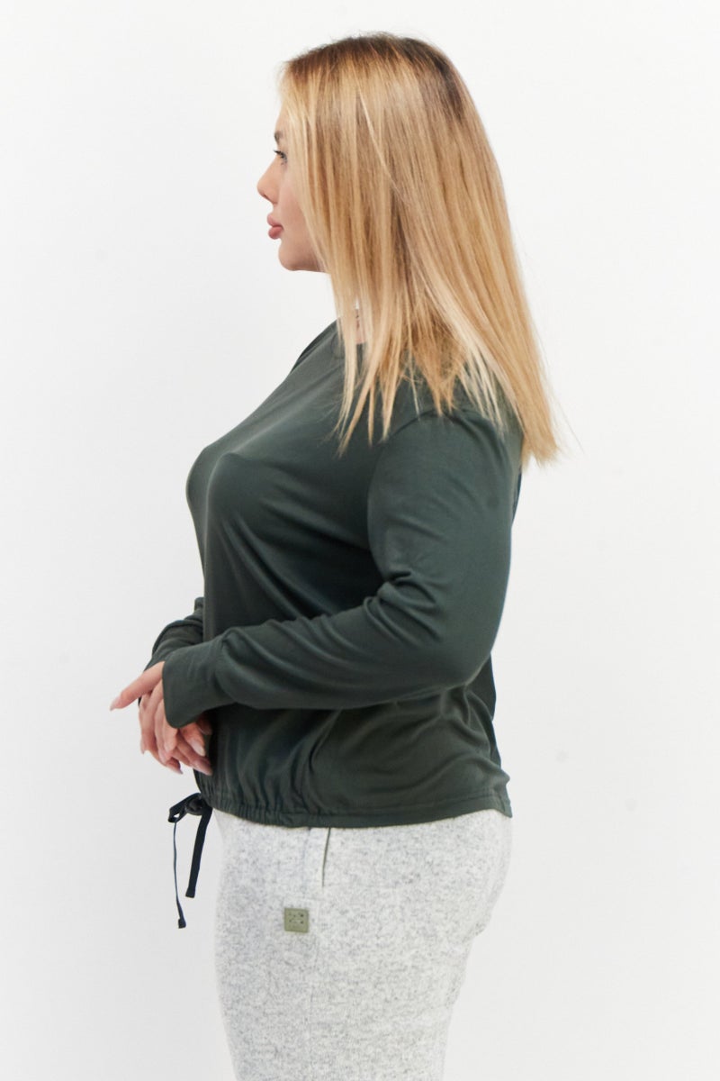 Fit Collective سويت شيرت قصير بسيط بياقة دائرية للنساء، زيتوني داكن - Image 2