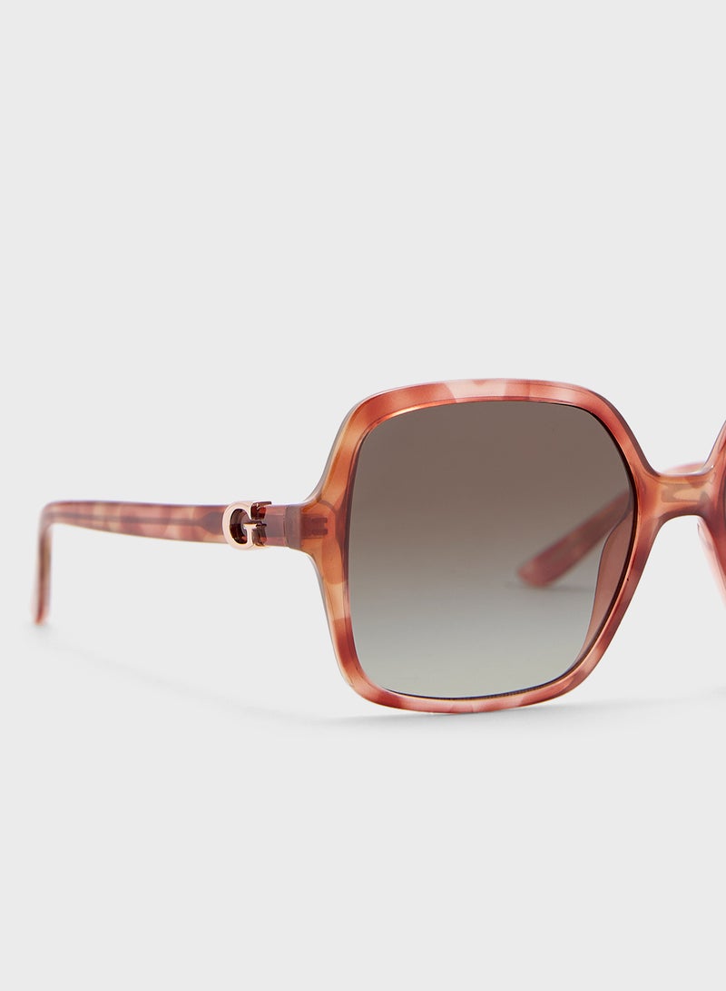 GUESS Oversized Sunglasses - Image 4