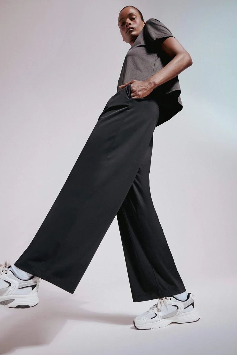 DeFacto Straight Fit Wide Leg Trousers