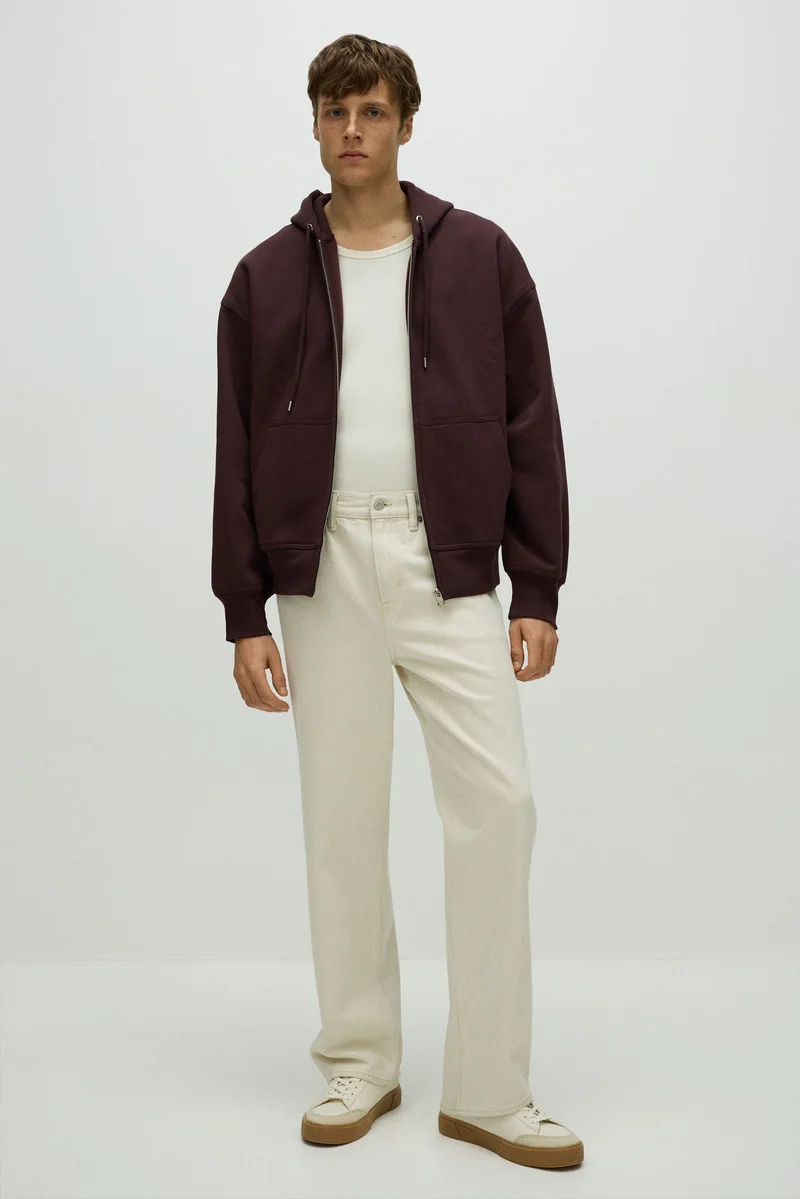 اتش اند ام هودي بقصّة فضفاضة وبسحّاب كامل