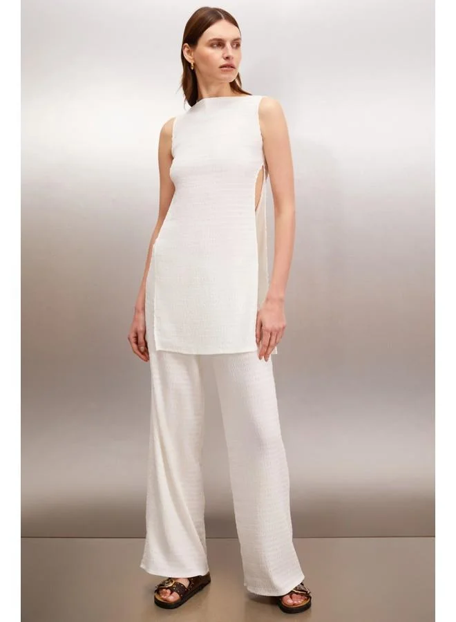 جريميلانج Grimelange Serelune Women's Wide Neck Regular Fit Sleeveless Side Open Long Ecru Blouse
