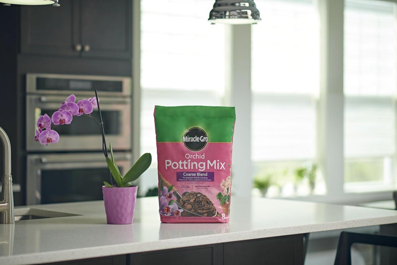 Miracle-Gro Orchid Potting Mix Coarse Blend, 8 qt. - Image 4