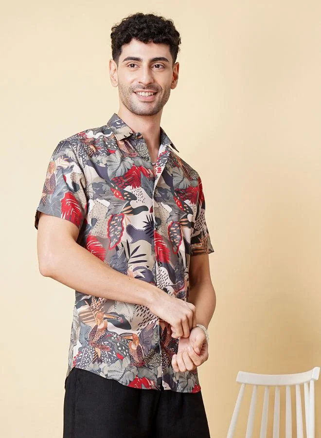 The Indian Garage Co Men Slim Fit Fauna Printed Half Sleeves Spread Collar Resort Wear Shirt