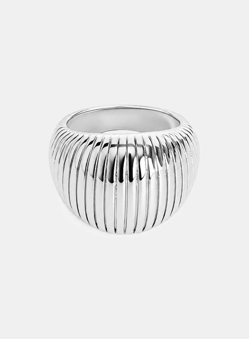 Akher el Ankoud A Ring With A Prominent Dome Design And Vertical Grooved Lines - A Trendy And Bold Accessory For Women - Image 2
