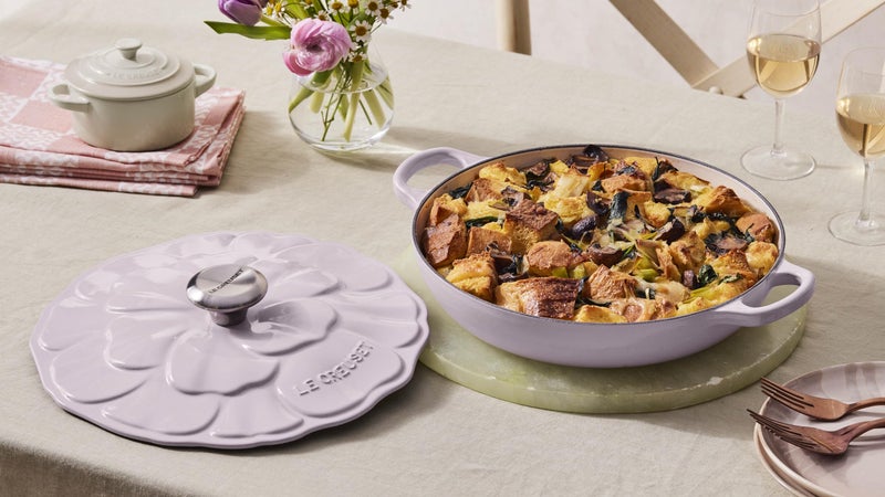 Le Creuset Le Creuset Signature Enameled Cast Iron Petal Braiser, 2.25qt., White w/Gold Knob  - Image 2