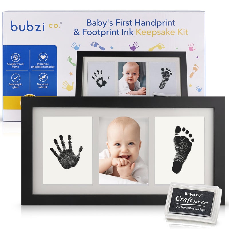 Bubzi Co مجموعة بصمة يد وقدم بيبي من بوبزي كو وإطار صور للأطفال حديثي الولادة، هدايا فريدة لحفلات استقبال المواليد، تذكارات مميزة لتزيين جدران الغرفة أو ديكور الحضانة (أسود جت) - Image 1