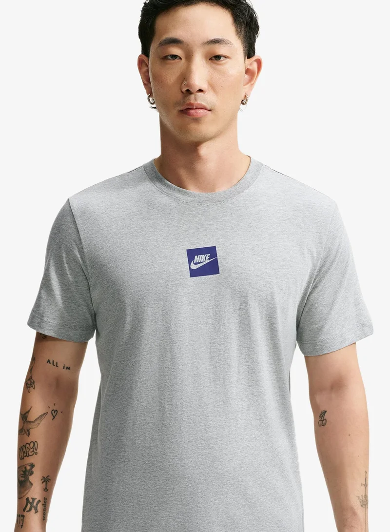 Nike Club Box Logo T-Shirt