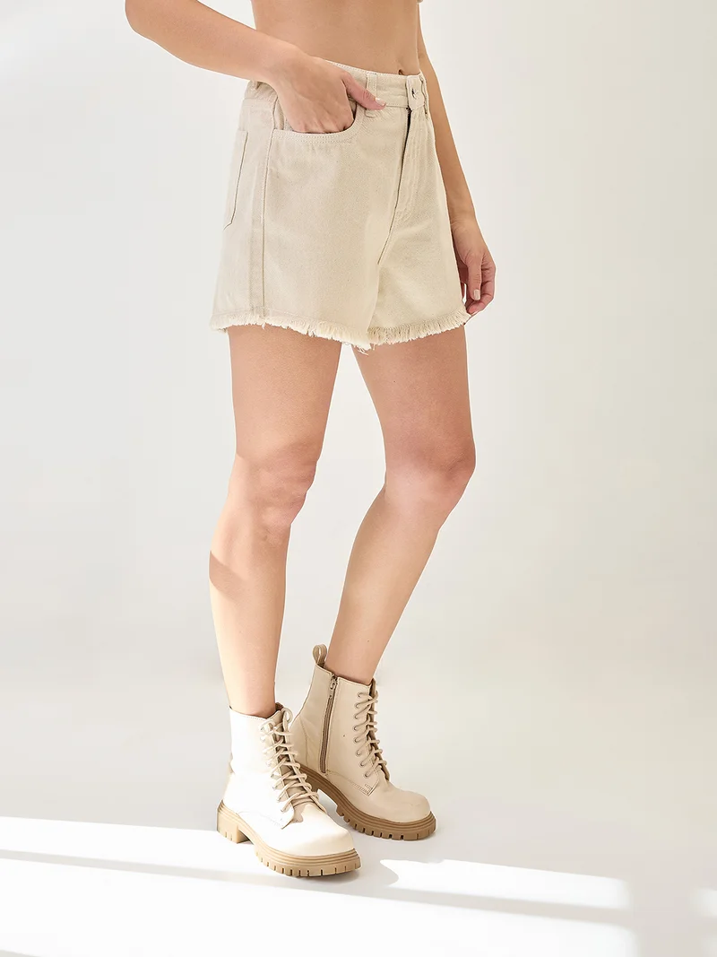 globus Women Slim Fit Mid-Rise Frayed Hem Denim Shorts