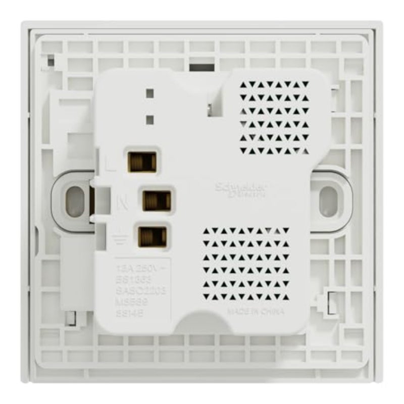 مقبس واحد بمفتاح مع منافذ USB A+C للاستخدام المنزلي والمكتبي، بلاستيك ABS أبيض، تصميم مضغوط مع تصنيف 13A وحماية IP20 - Image 5