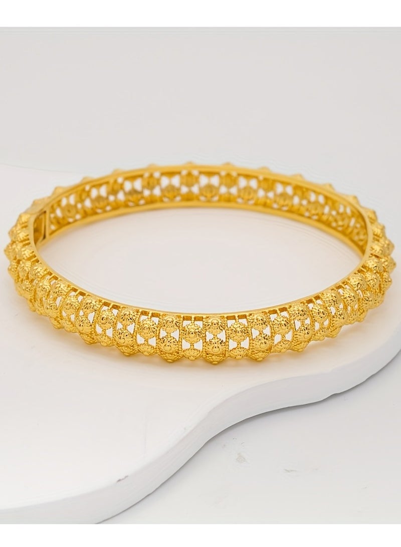 FASHION Hollow Staggered Lantern Print Pattern Bracelet, Exquisite Environmentally Friendly Copper Women's Fashion Bracelet  - Image 1