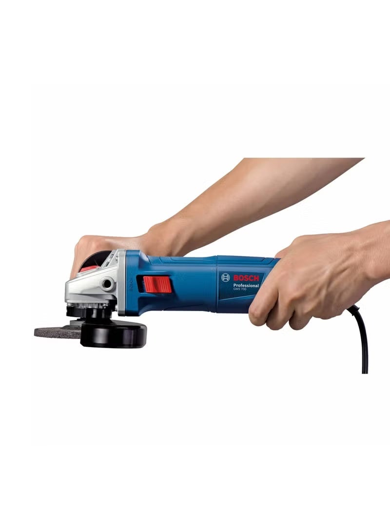 Bosch Angle Grinder GWS 700 (710 W) + Cutting Disc (5 Pc.) - Image 1