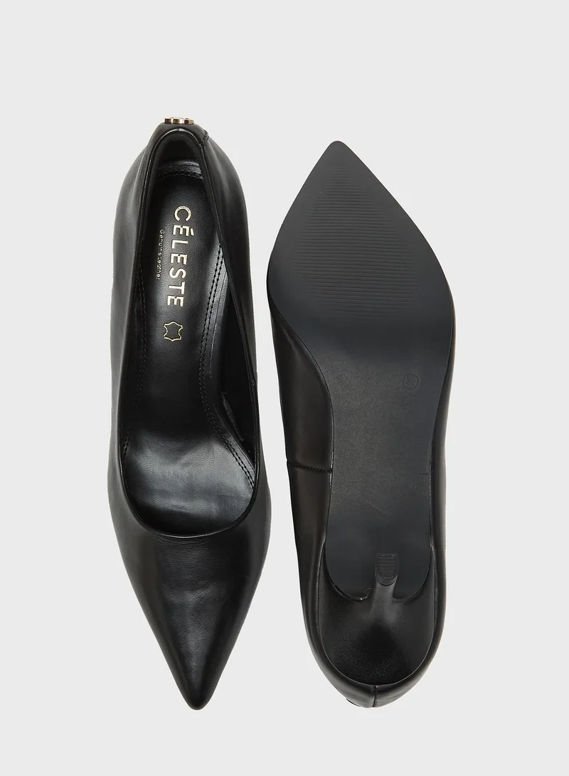 سيليست Pointed Toe Pumps