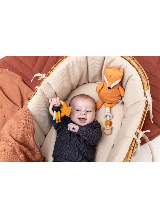 Trixie Wooden Silicone Activity Ring Mr. Fox - Image 3