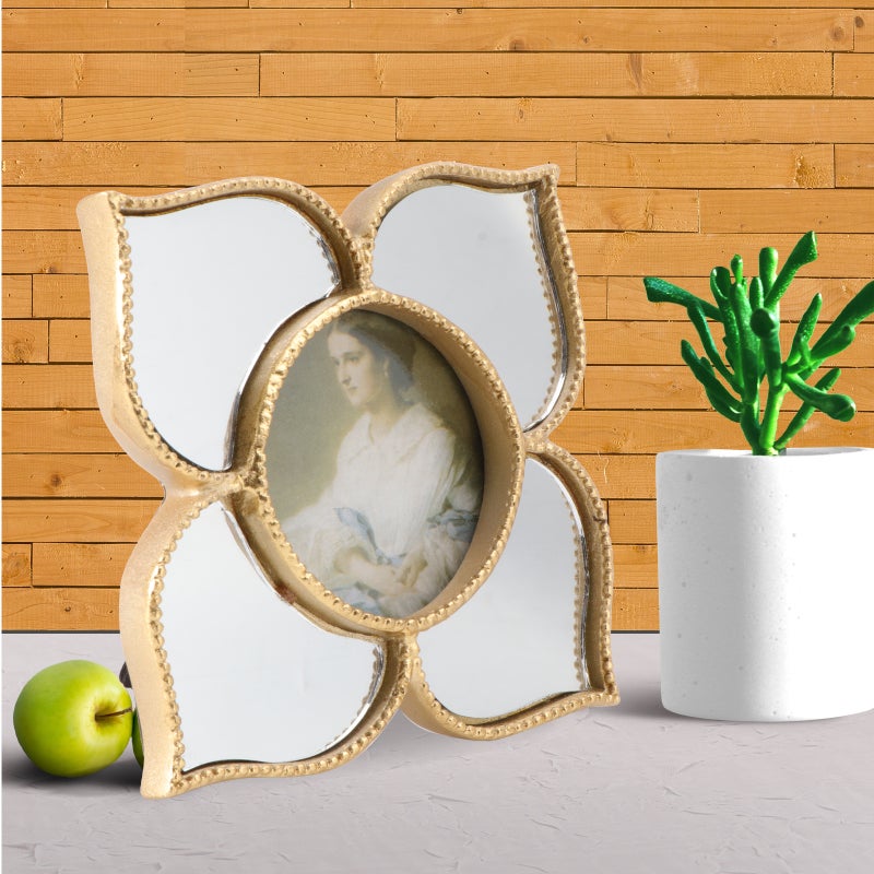 1PC Resin Photo Frame Adornment Wedding Photo Ornament (Golden) - Image 1