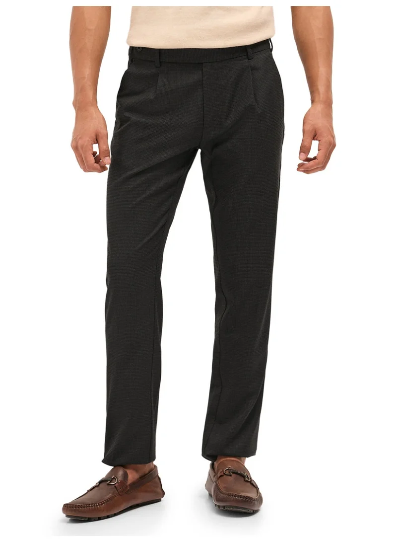 ذا بير هاوس Men’s formal trouser for everyday wear, smart, stylish and comfortable bottom wear for office, business meetings and formal occasions, perfect choice to elevate your professional look