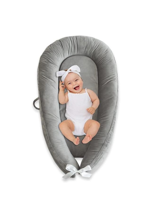 Moro Moro Velvet Baby Nest – Ultra-Soft & Portable for Newborns (0-12 Months)  - Image 1