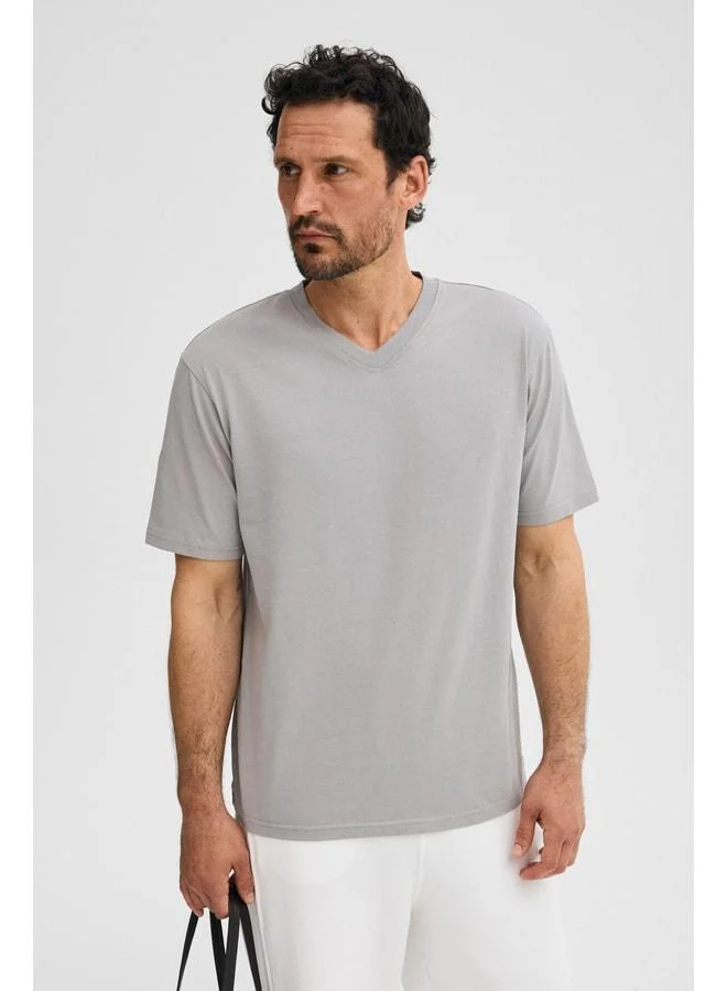 Grimelange ALMERI Men's 100% Cotton Soft Fabric V-Neck Grey T-Shirt.
