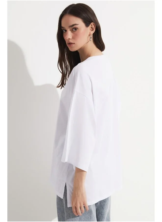 جون June Off Shoulder Loose Fit 100% Cotton Tshirt White