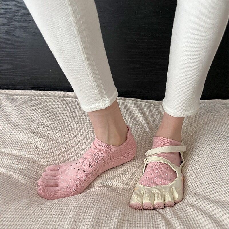 Women's Yoga Pilates Toe Socks Non-Slip Silicone - Image 1
